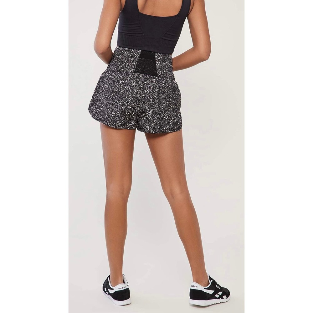Free People FP Movement Way Home Leopard Shorts Size Small - Picture 2 of 5